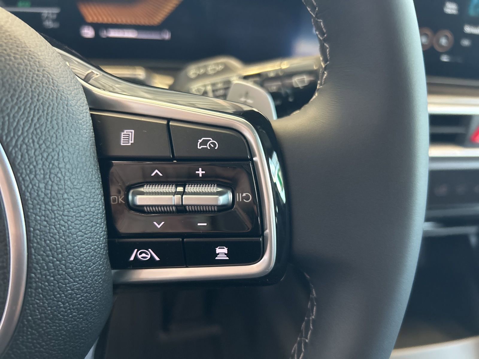 New 2025 Kia Sorento EX w/ EX Panoramic Sunroof Package image 26