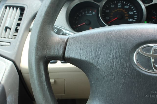 Used 2001 Toyota Highlander 2WD w/ Quick-Order Pkg image 20