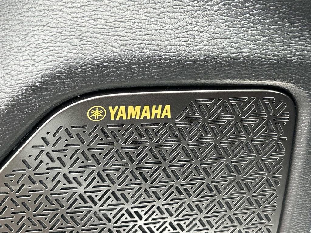 New 2026 Mitsubishi Outlander SEL image 25