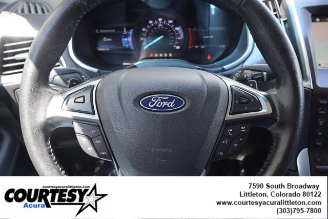 Used 2018 Ford Edge Titanium w/ Technology Package AWD/4WD image 10