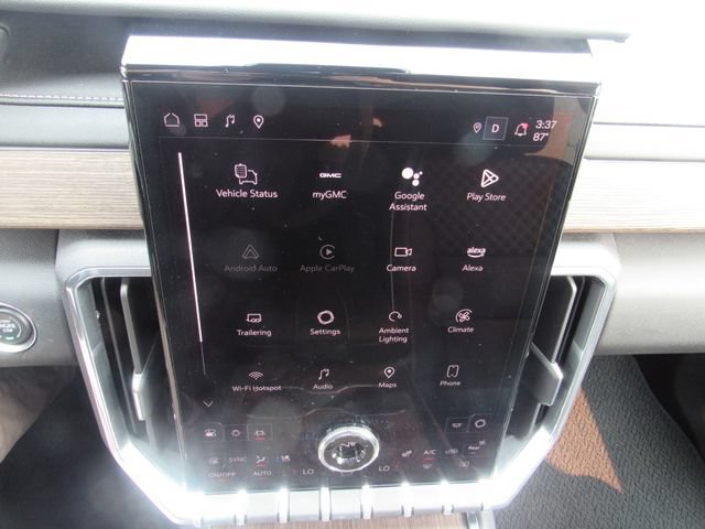 Certified 2025 GMC Acadia Denali w/ LPO, All-Weather Package AWD/4WD image 19