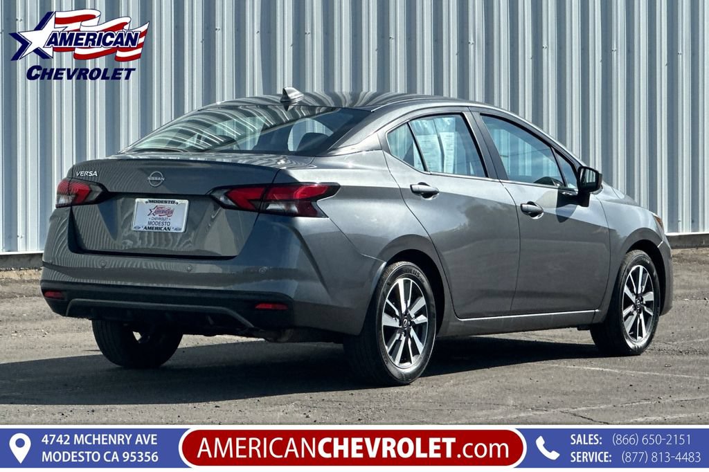 Used 2025 Nissan Versa SV FWD image 4