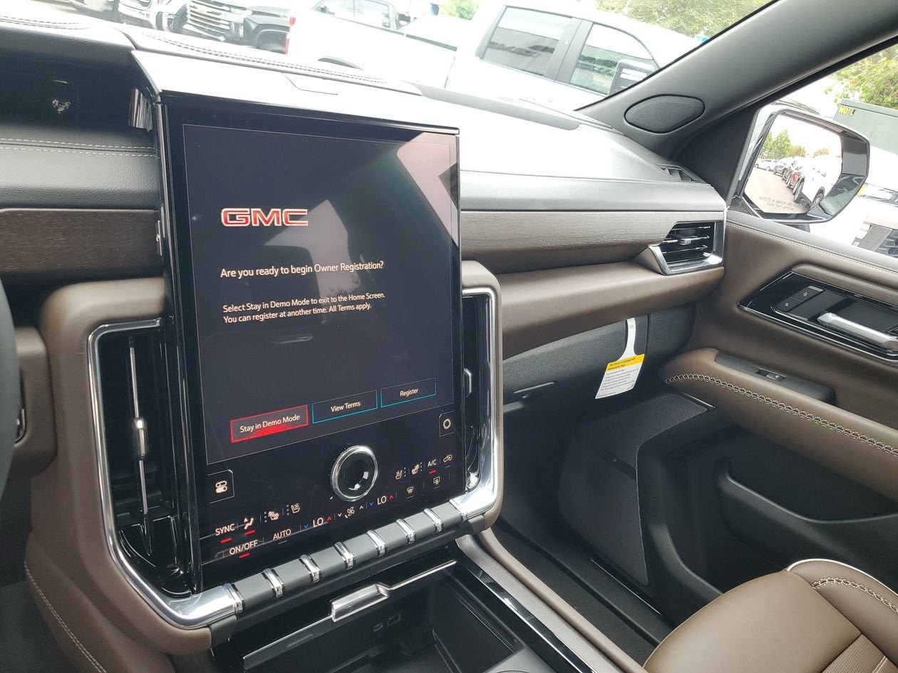 New 2026 GMC Yukon XL Denali Ultimate AWD/4WD image 26