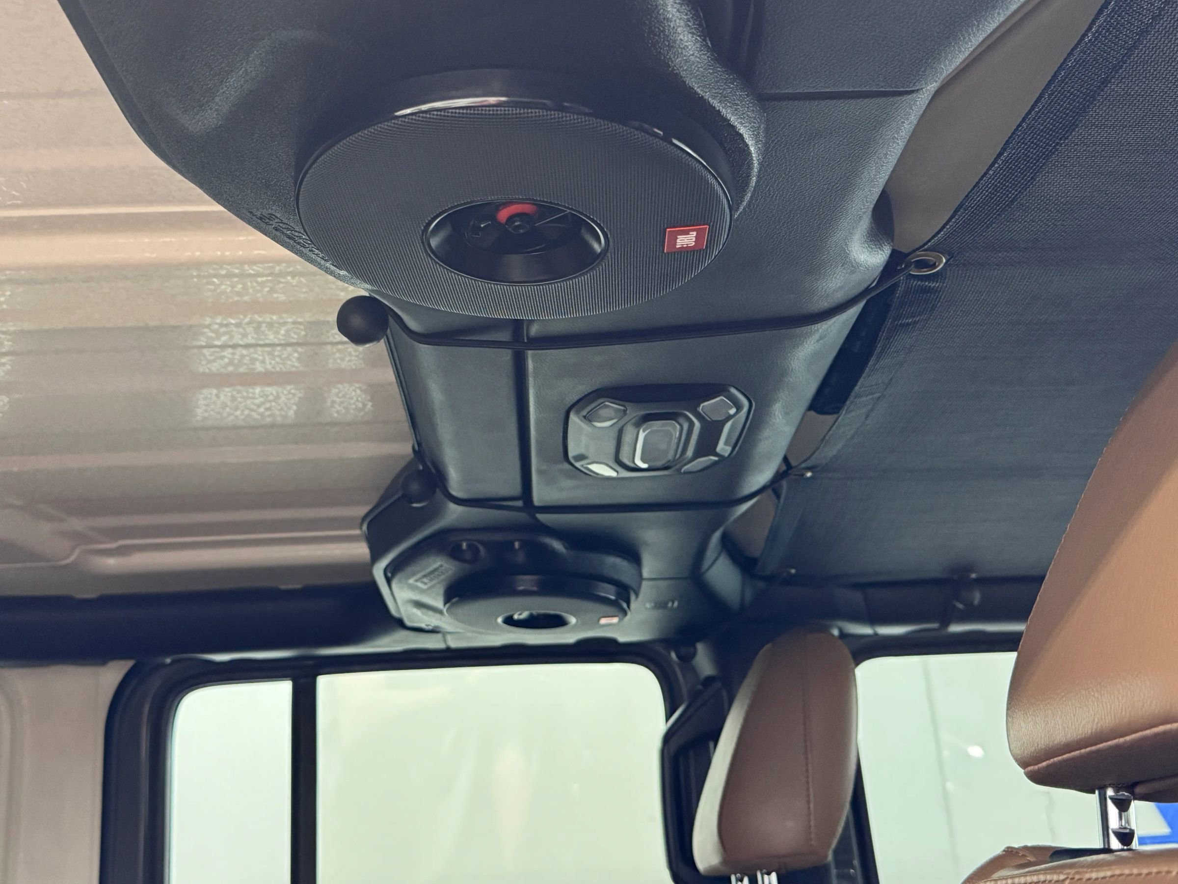 Used 2021 Jeep Wrangler Unlimited Rubicon AWD/4WD image 15