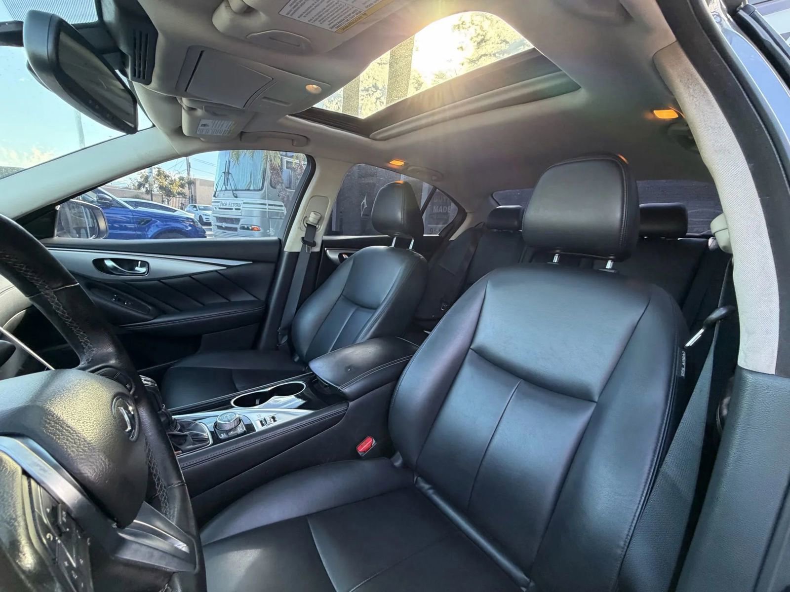 Used 2020 INFINITI Q50 Luxe w/ Essential Package (3.0T Luxe) AWD/4WD image 11