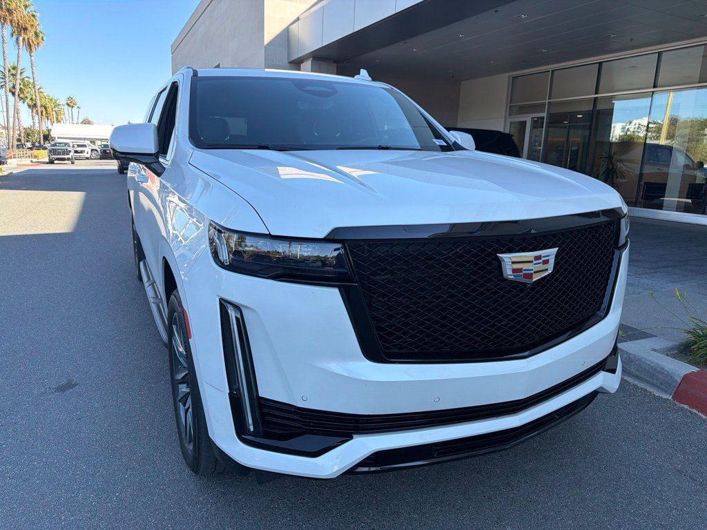 Used 2024 Cadillac Escalade ESV Sport AWD/4WD image 12