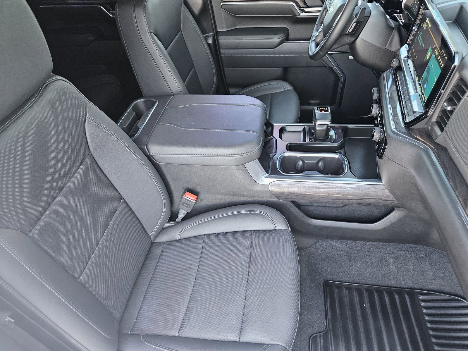 Certified 2025 Chevrolet Silverado 1500 LTZ image 18