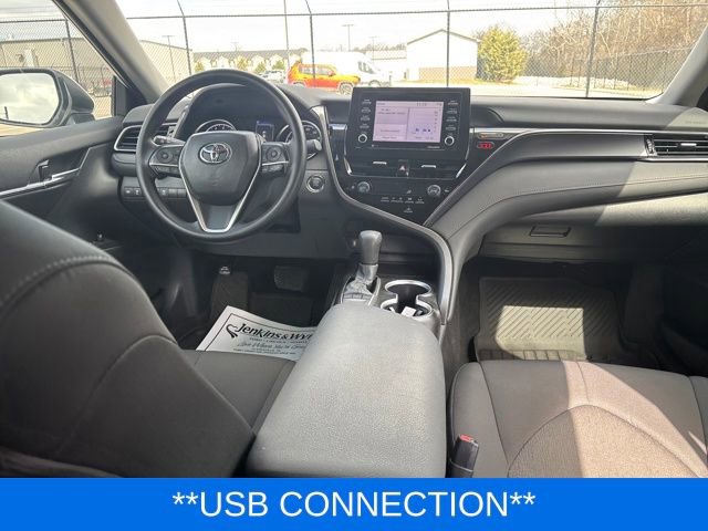 Used 2024 Toyota Camry LE w/ Convenience Package image 11
