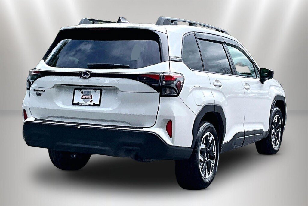 Certified 2026 Subaru Forester Premium AWD/4WD image 5