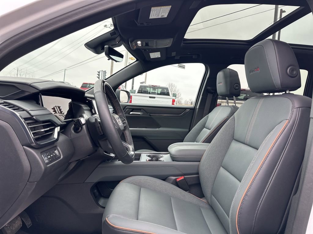 Used 2024 GMC Acadia AT4 w/ Super Cruise Package image 16