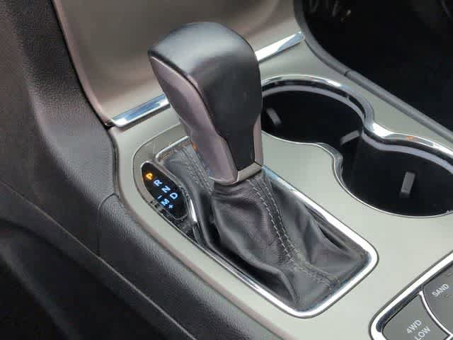 Used 2020 Jeep Grand Cherokee Overland image 32