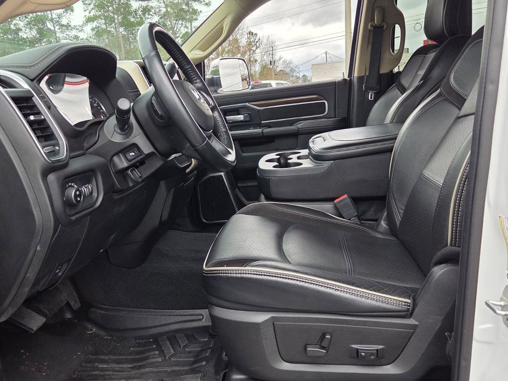 Used 2022 RAM 2500 Laramie AWD/4WD image 3