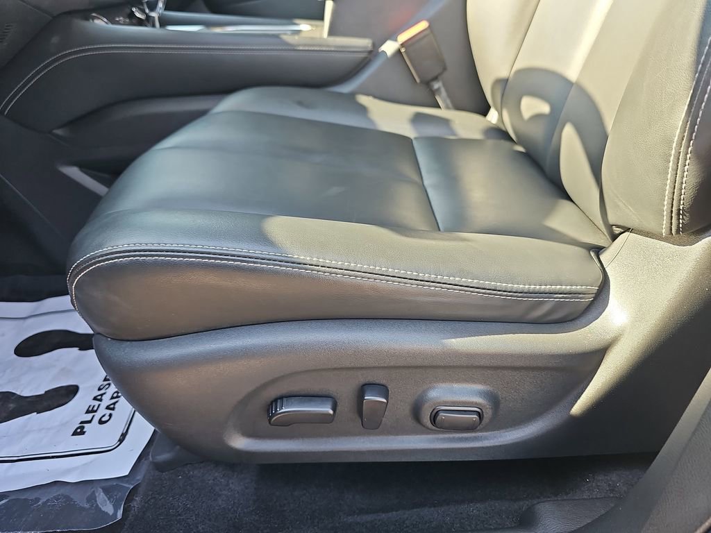 Used 2024 Nissan Murano SV FWD image 32