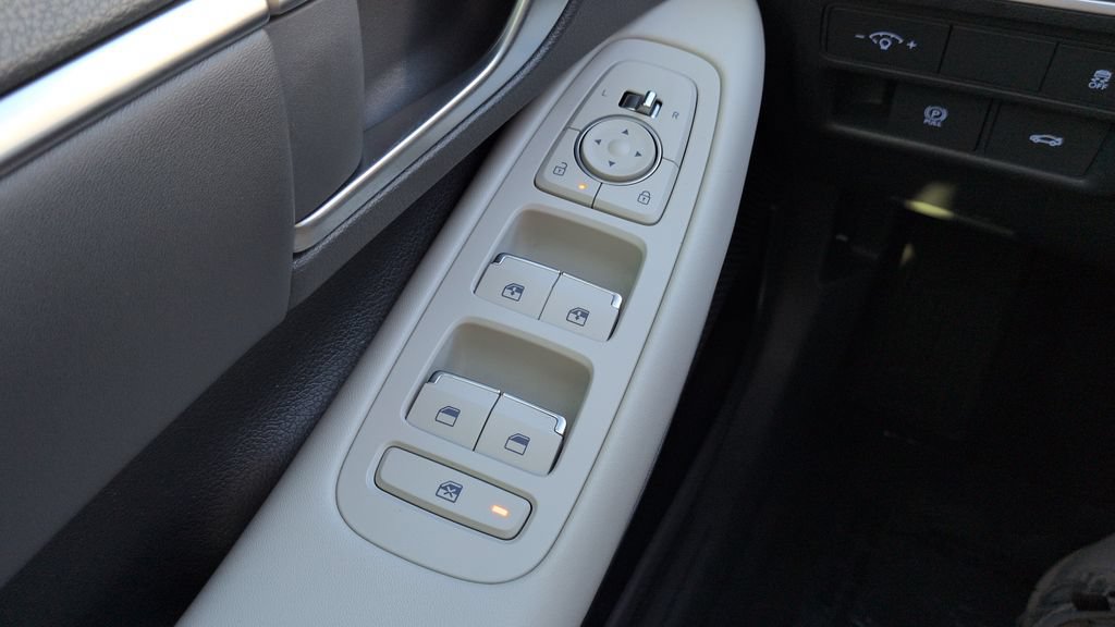 Used 2024 Hyundai Sonata SEL w/ Convenience Package FWD image 19