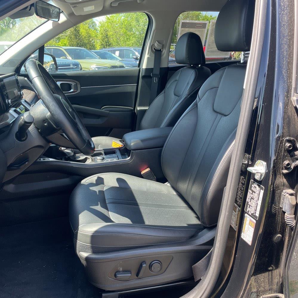 Used 2022 Kia Sorento S AWD/4WD image 6