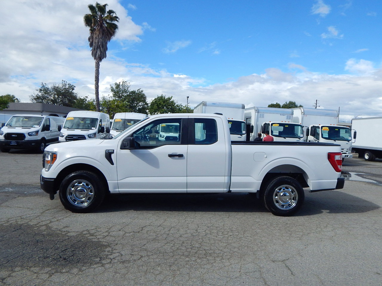 Used 2022 Ford F150 XL w/ Equipment Group 101A High RWD image 5