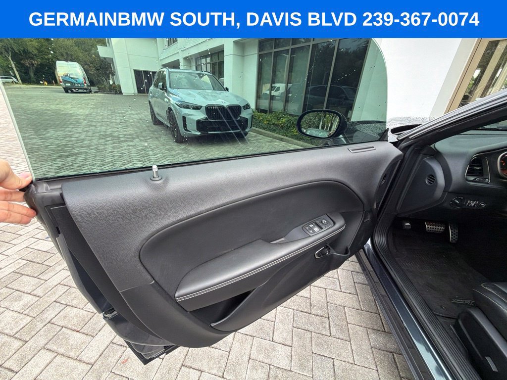 Used 2016 Dodge Challenger SRT Hellcat RWD image 19