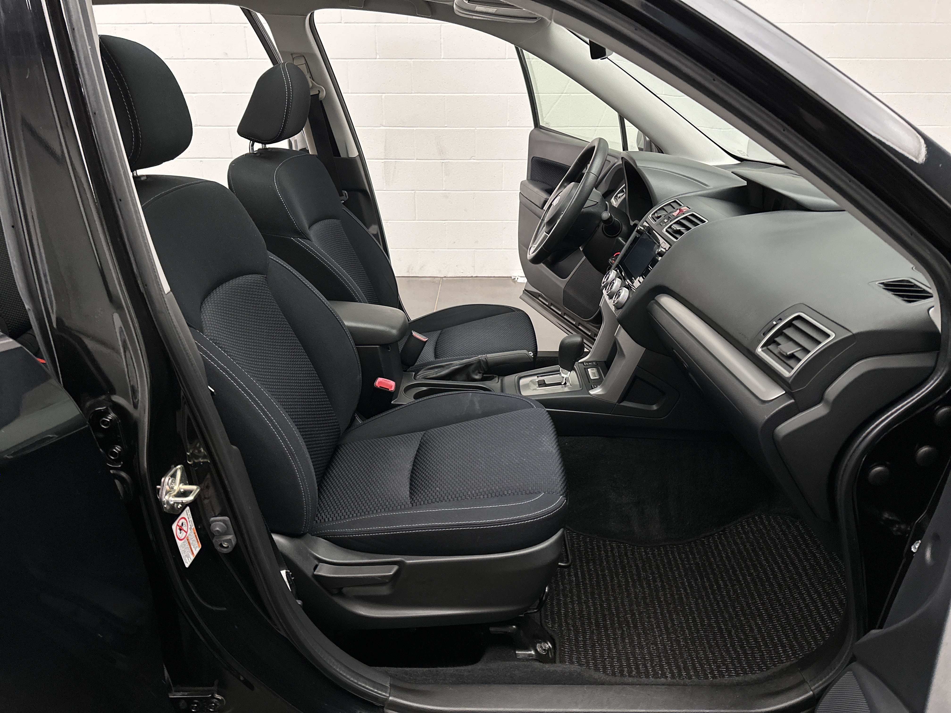 Used 2017 Subaru Forester 2.5i Premium w/ All-Weather Package AWD/4WD image 21