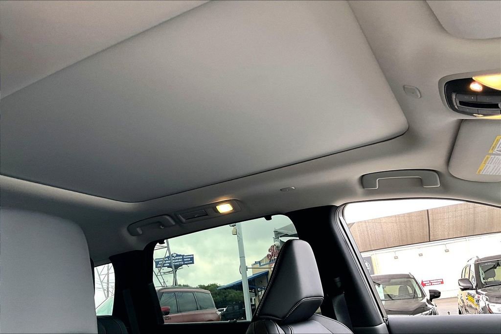 New 2026 INFINITI QX60 Luxe w/ Cargo Package FWD image 21
