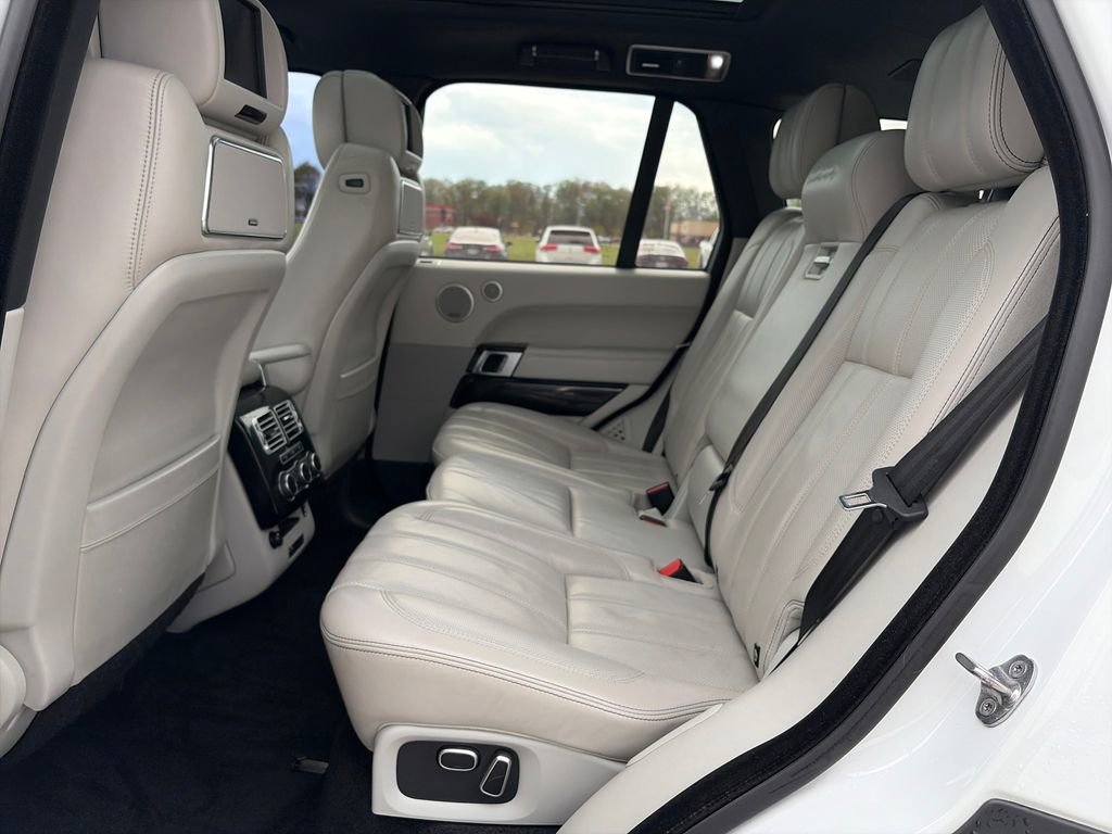 Used 2015 Land Rover Range Rover Autobiography AWD/4WD image 32