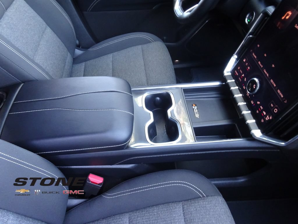 Certified 2025 GMC Acadia Elevation FWD image 17