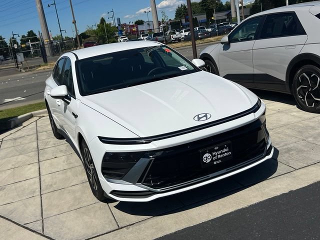 Certified 2026 Hyundai Sonata Blue FWD image 5