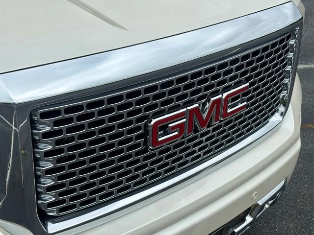 Used 2015 GMC Sierra 1500 Denali w/ Driver Alert Package AWD/4WD image 14