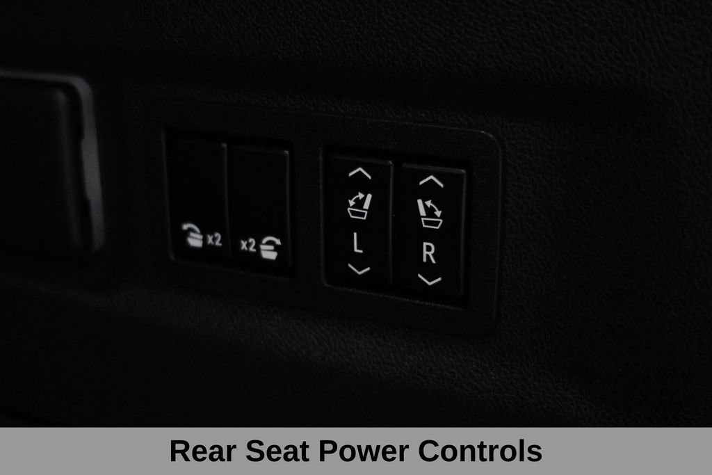 Used 2021 Chevrolet Suburban Premier w/ Premium Package RWD image 35