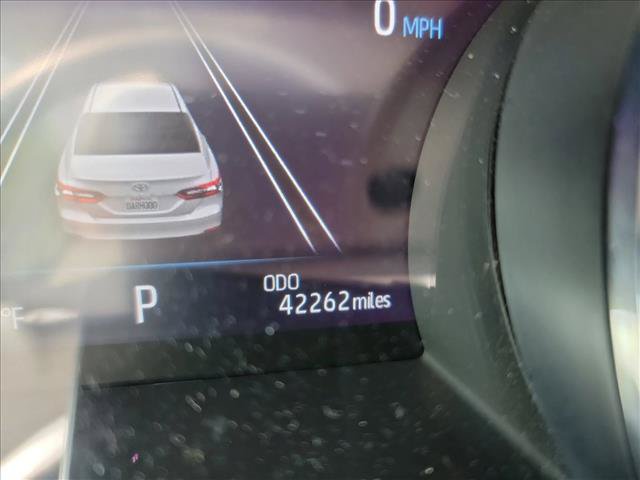 Used 2020 Toyota Camry XLE FWD image 19