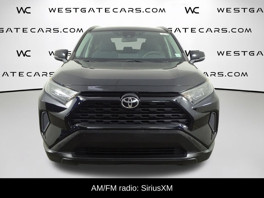 Used 2021 Toyota RAV4 LE FWD image 4