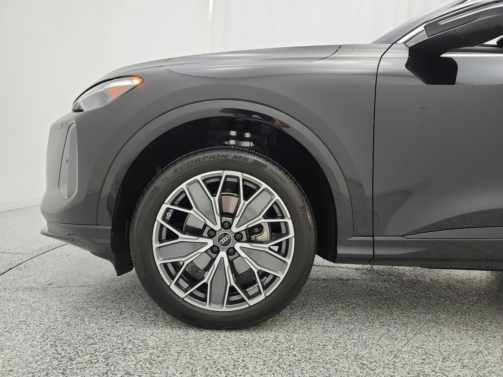 Used 2025 Audi Q5 Premium Plus w/ Premium Plus AWD/4WD image 18