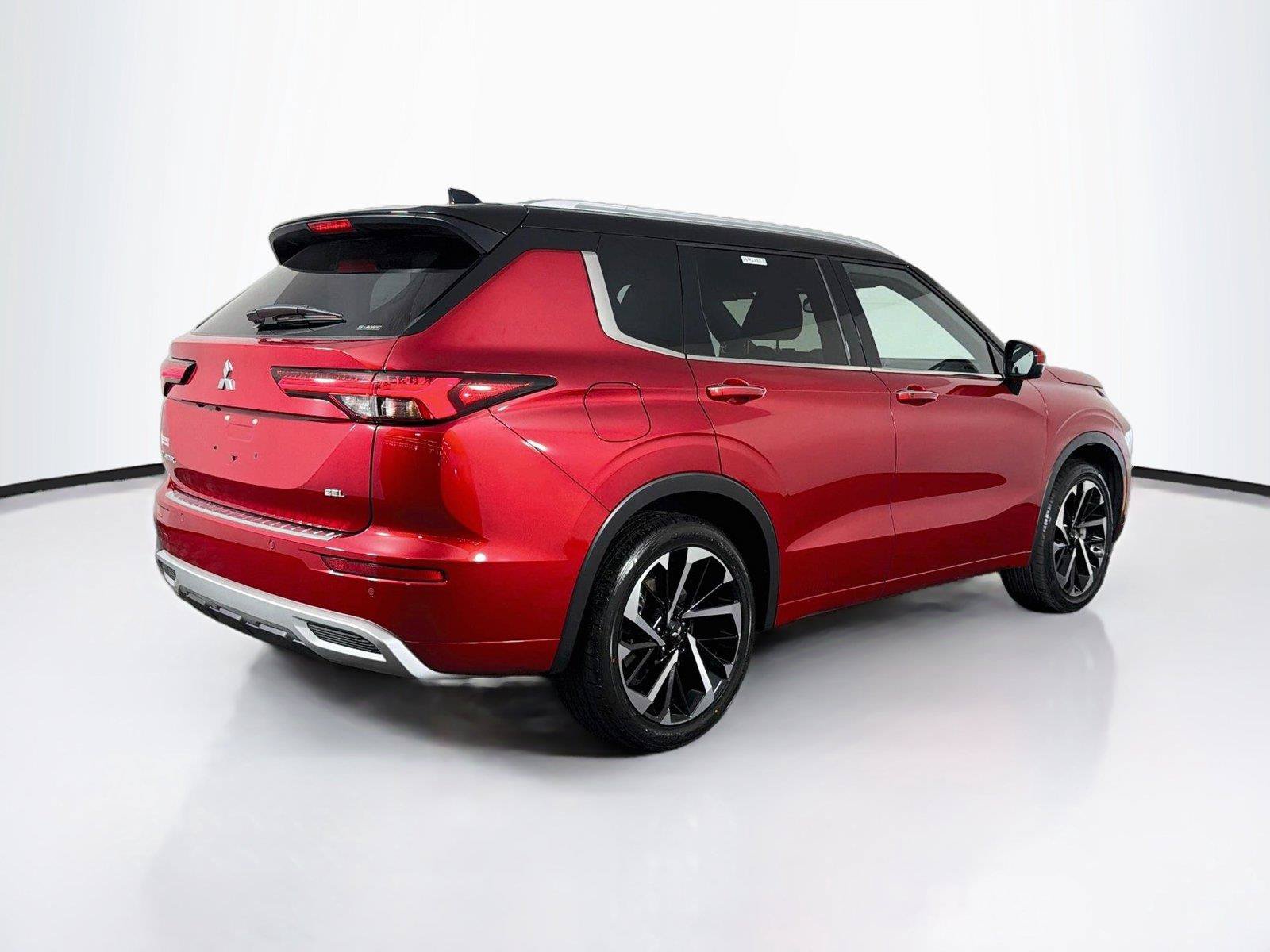 Used 2024 Mitsubishi Outlander SEL AWD/4WD image 11