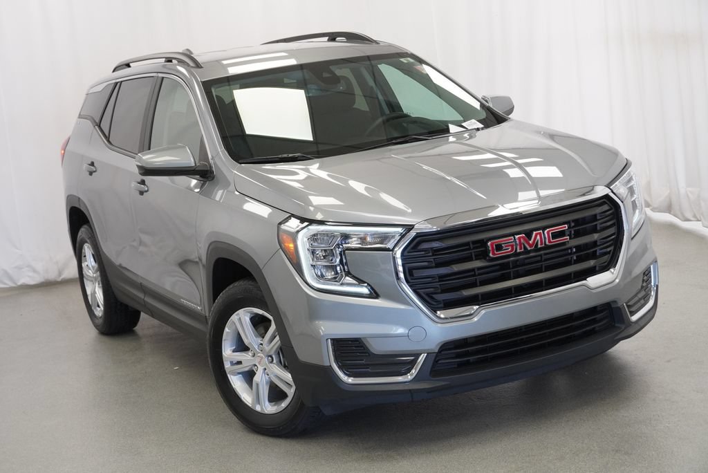 Used 2024 GMC Terrain SLE w/ Driver Convenience Package AWD/4WD image 35