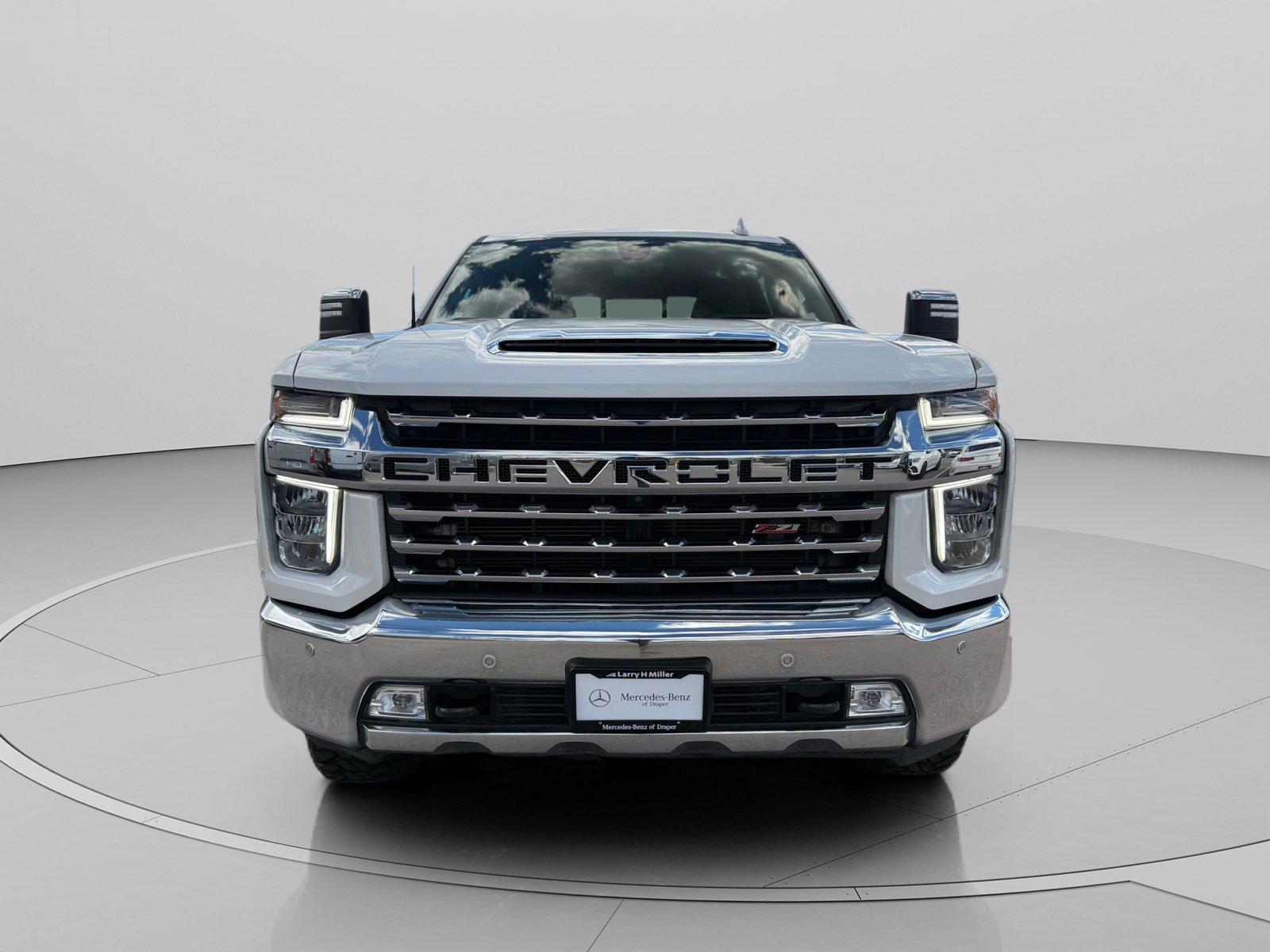 Used 2022 Chevrolet Silverado 2500 LTZ w/ LTZ Convenience Package image 8