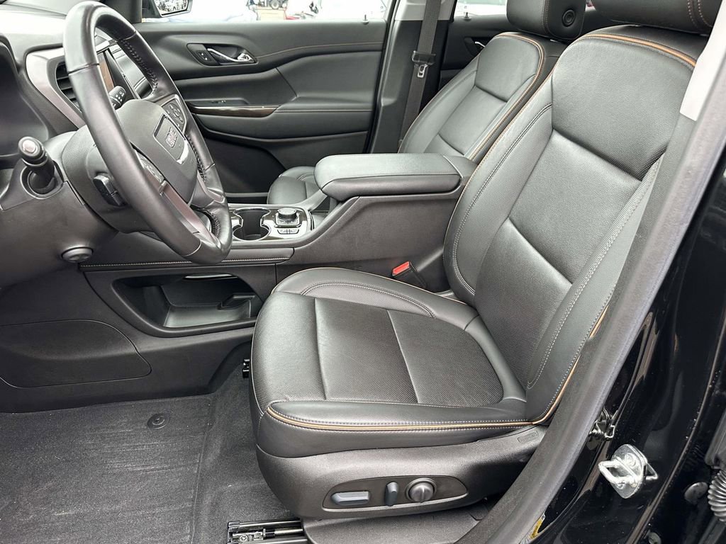 Certified 2022 GMC Acadia AT4 w/ Preferred Package image 21