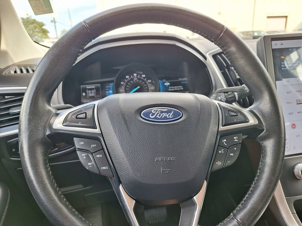 Used 2024 Ford Edge SEL AWD/4WD image 17