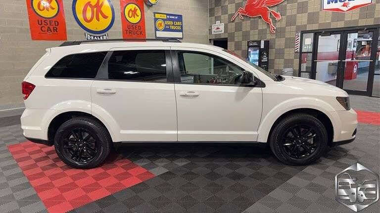 Used 2019 Dodge Journey SE w/ Connectivity Group image 5