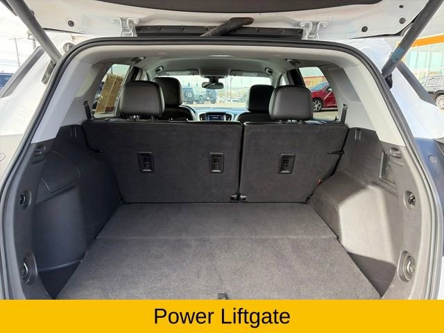 Used 2023 GMC Terrain SLT image 24