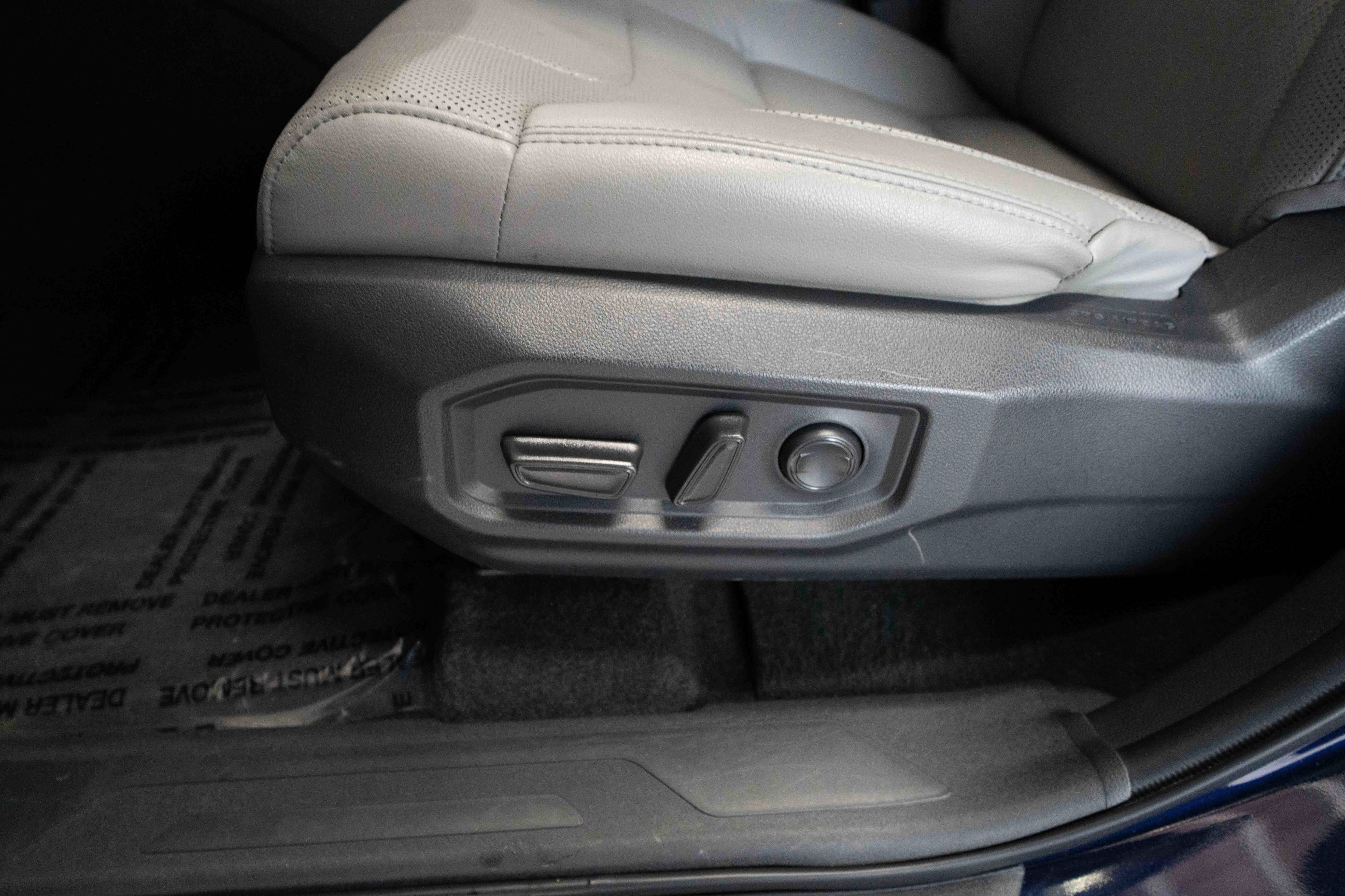 Used 2023 Toyota Tundra SR5 w/ SR5 Premium Package image 12