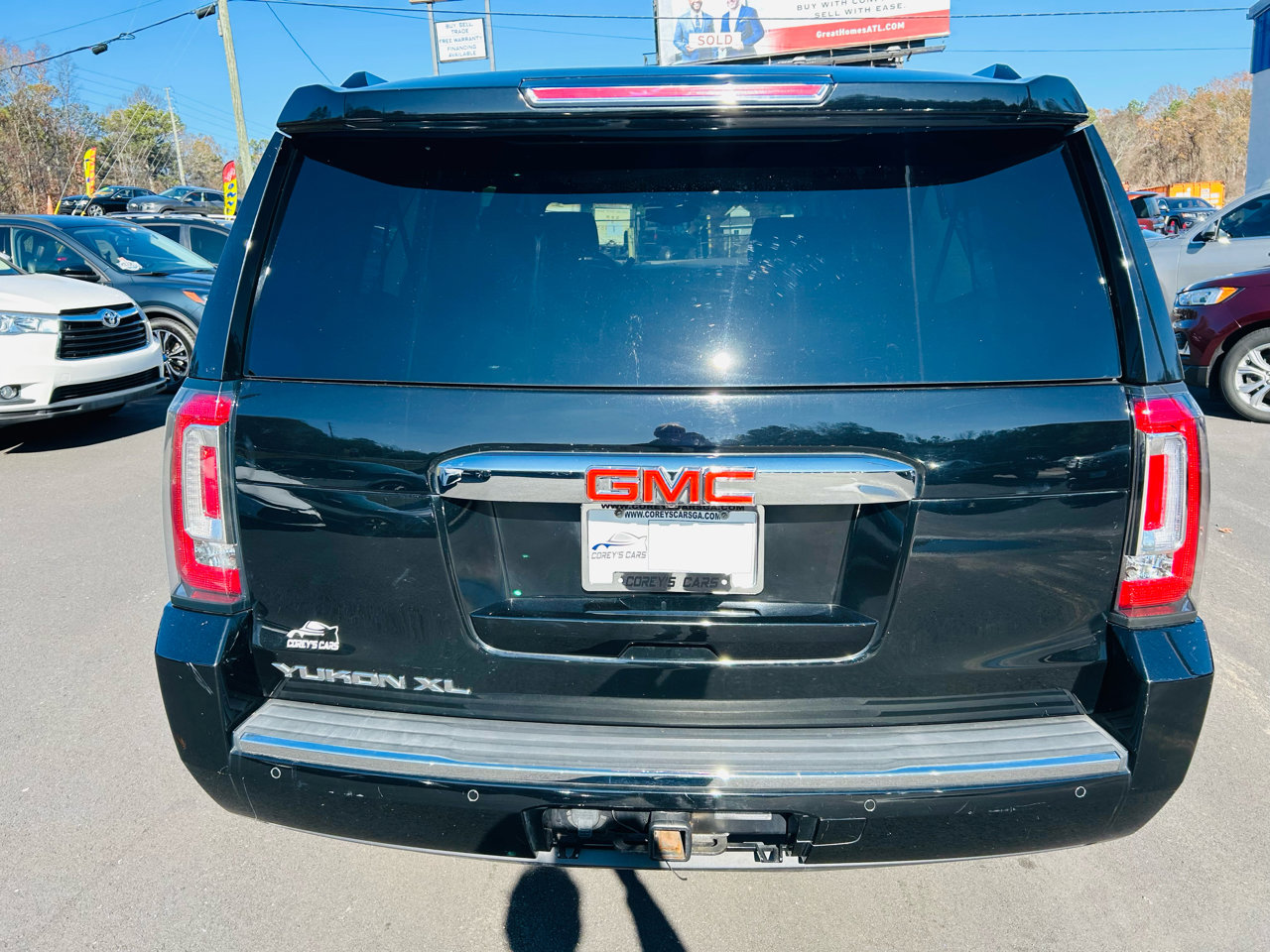Used 2015 GMC Yukon XL Denali w/ Premium Package image 4