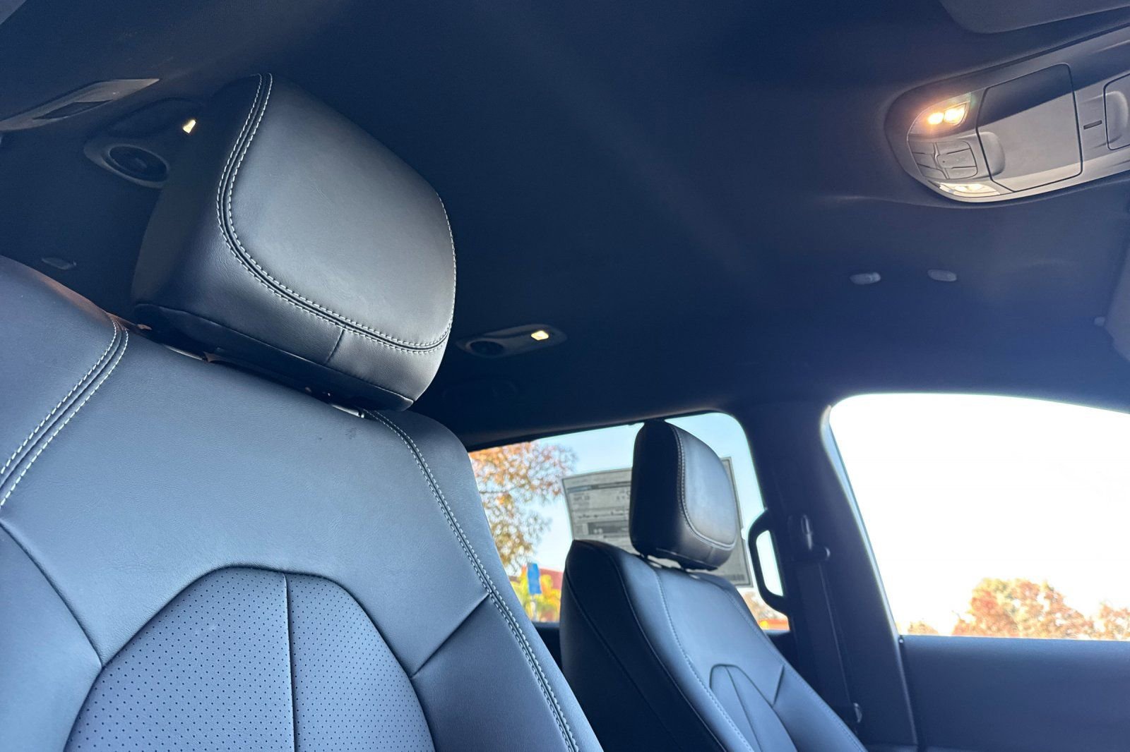 New 2026 Chrysler Pacifica Select image 17