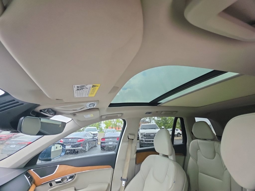 Used 2021 Volvo XC90 T8 Inscription Expression w/ Protection Package Premier AWD/4WD image 15