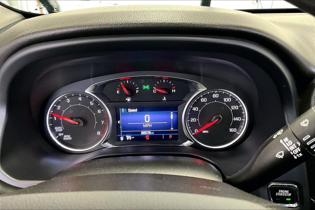 Used 2023 GMC Acadia SLE w/ Driver Convenience Package FWD image 13