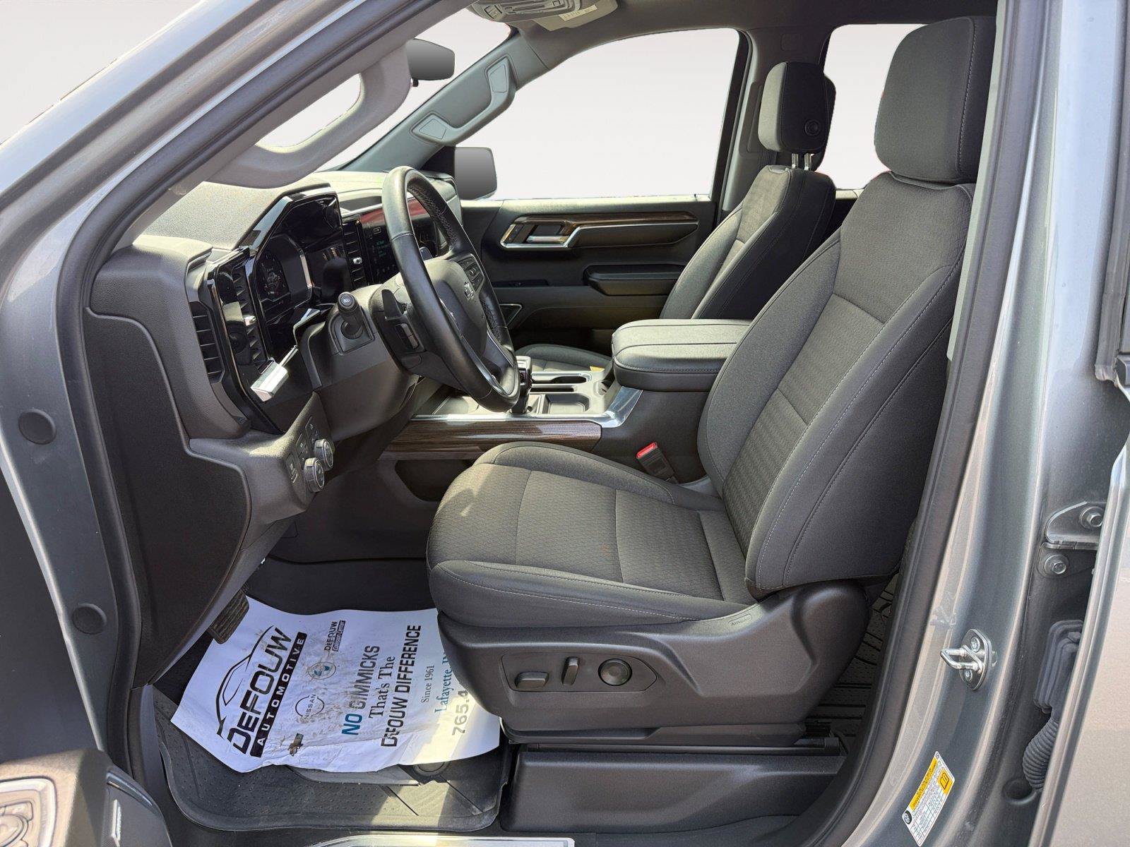 Used 2024 Chevrolet Silverado 1500 RST w/ Convenience Package II AWD/4WD image 10