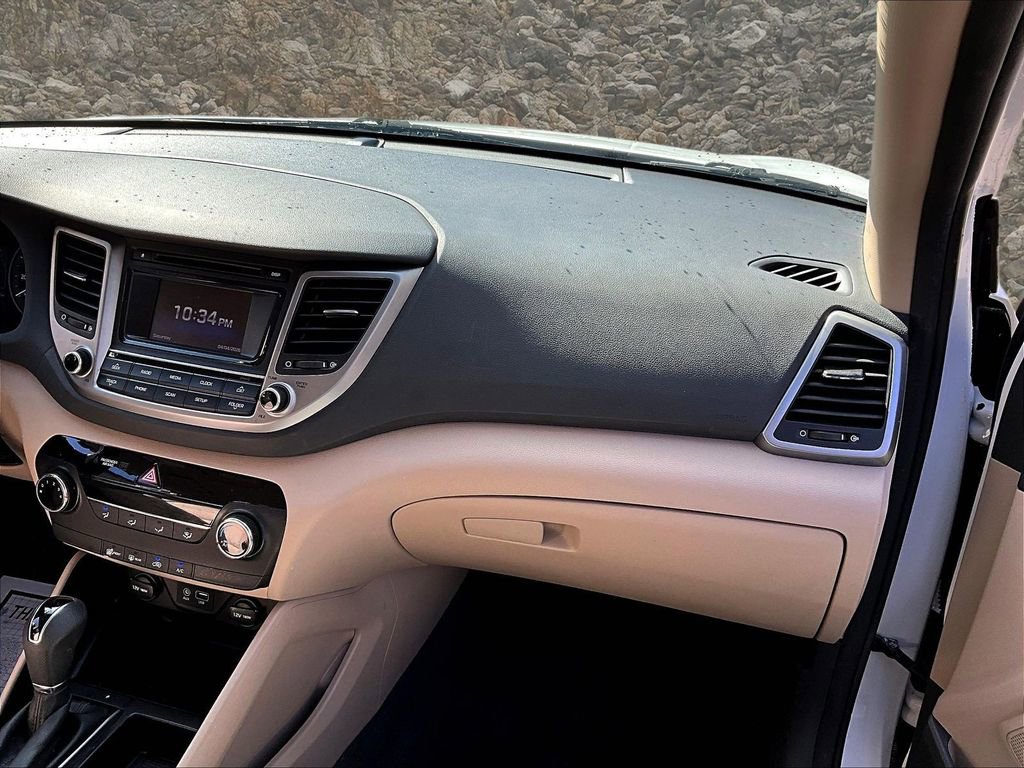 Used 2017 Hyundai Tucson SE image 15