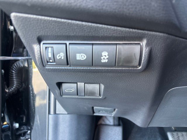 Used 2026 Toyota Corolla Cross XLE w/ Convenience Package AWD/4WD image 17