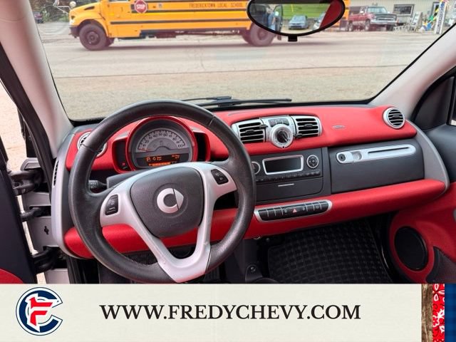 Used 2011 smart fortwo passion RWD image 24