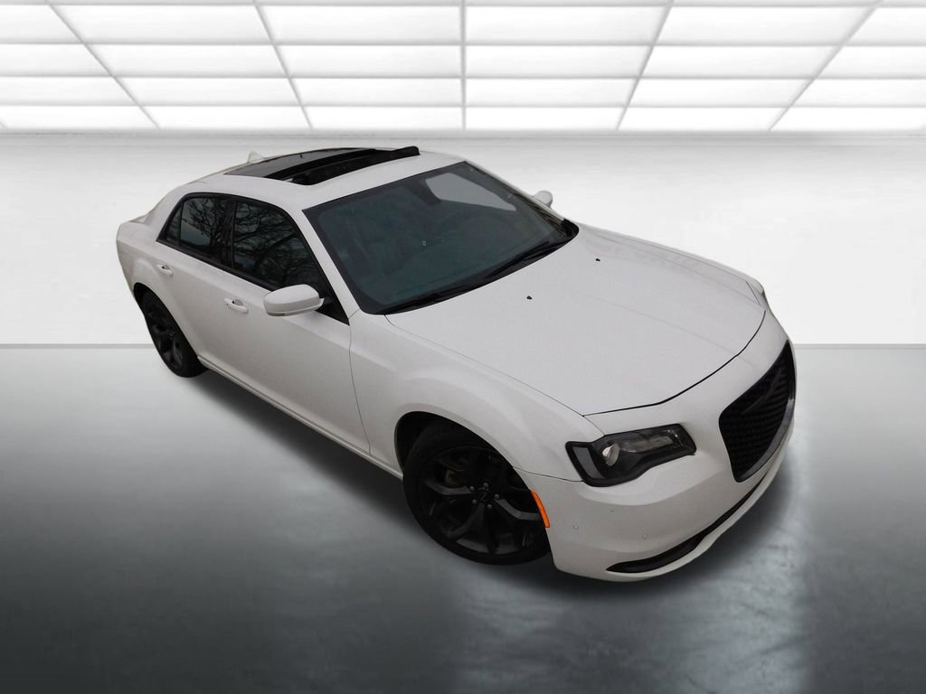 Used 2023 Chrysler 300 S image 2
