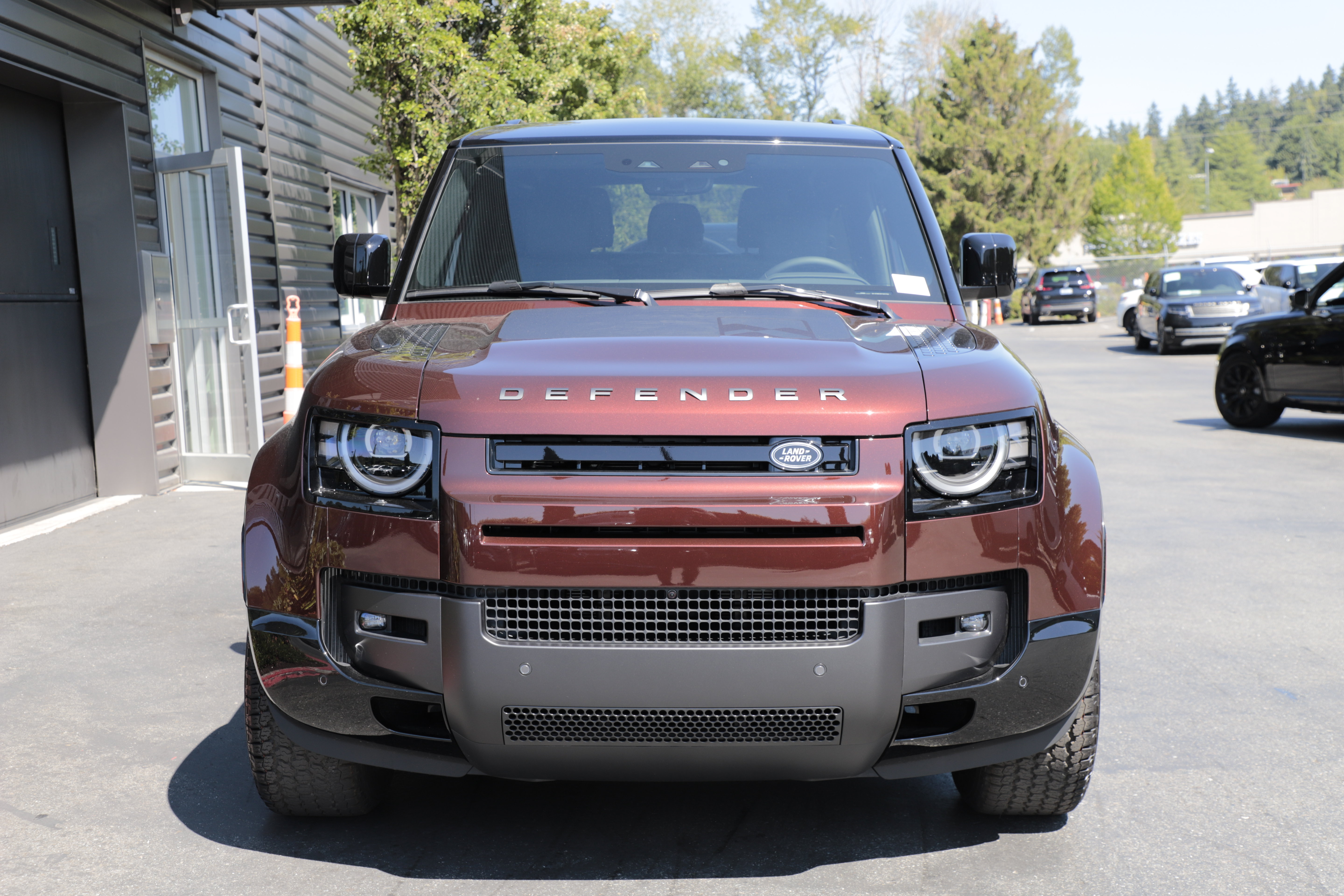 New 2026 Land Rover Defender 90 X-Dynamic SE AWD/4WD image 6