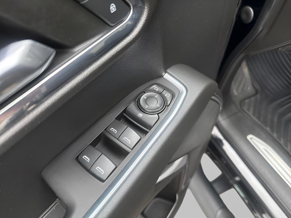 Used 2022 Chevrolet Silverado 1500 RST AWD/4WD image 19
